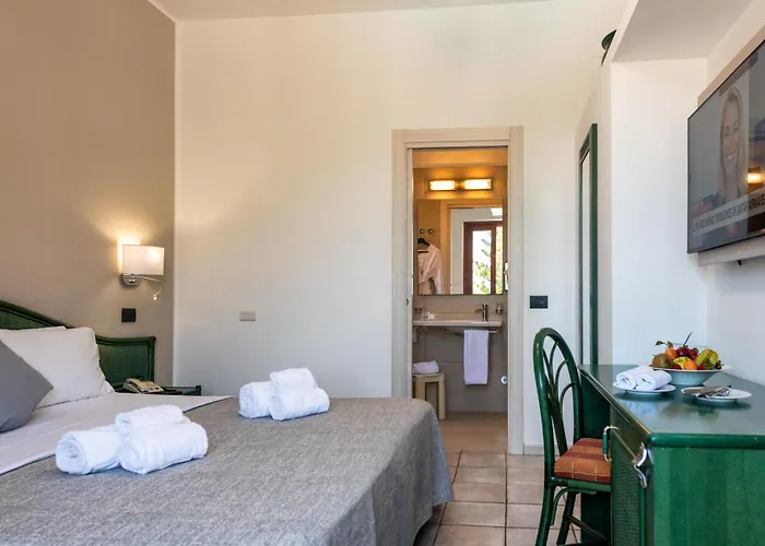 Hotel Baia Del Capitano